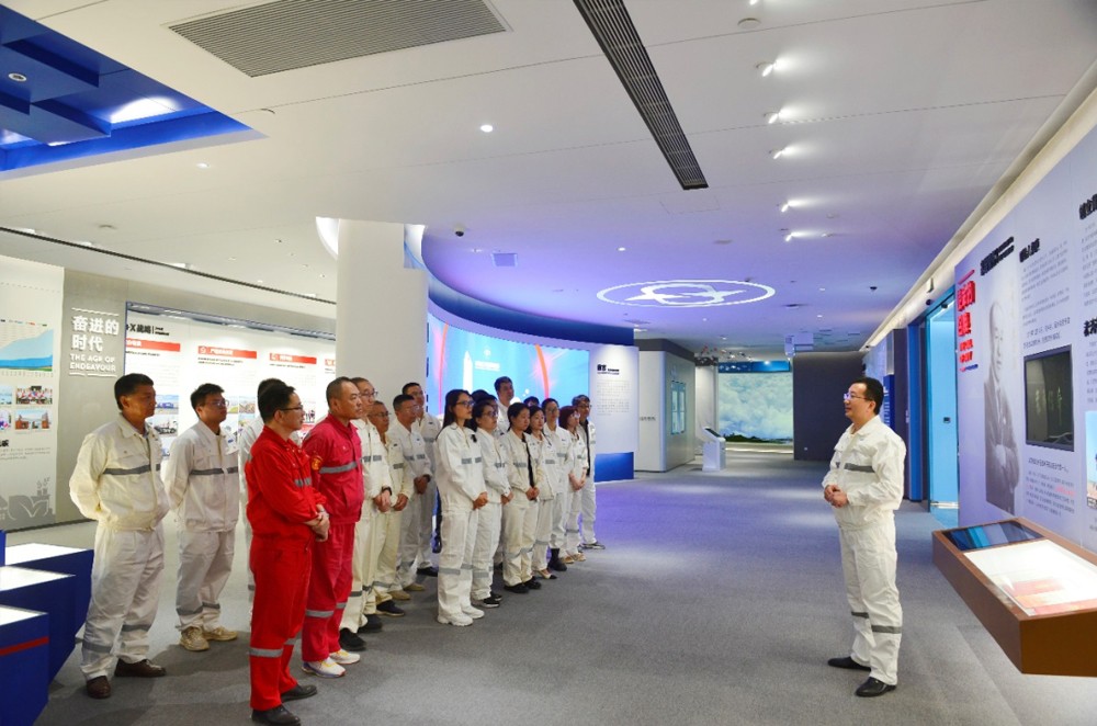 CSE‘s Employees Visit And Study At CNDI