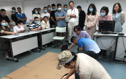 人人学急救，急救为人人