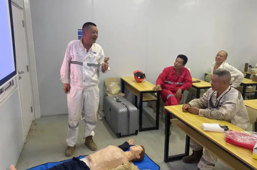 筑牢生命防线，急救技能“竞”显担当